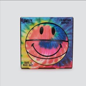 Chinatown Market Smiley Basketball